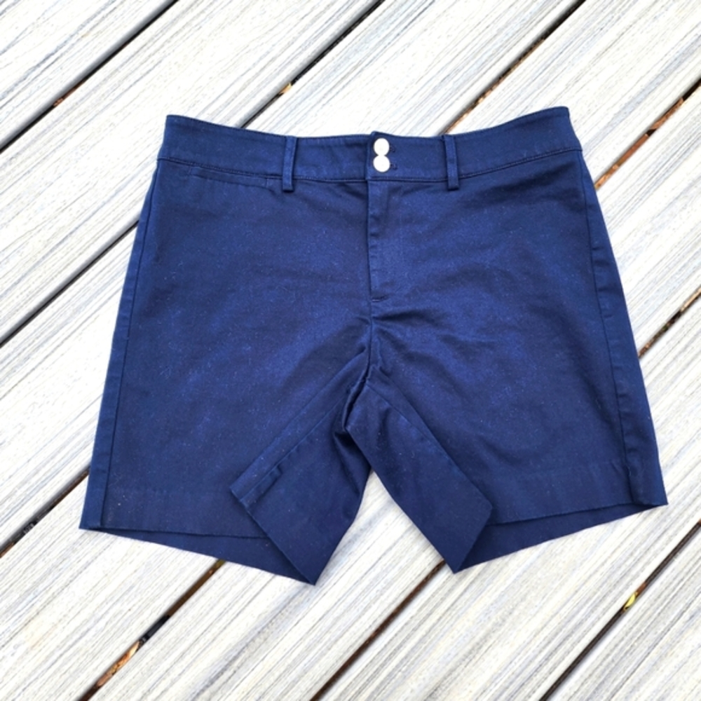 Sz 8 Chaps navy classic shorts - Picture 3 of 7